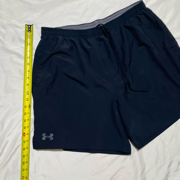 Under Armour Athletic Shorts Black Drawstring Workout Loose Fit size XL men’s - Picture 2 of 6